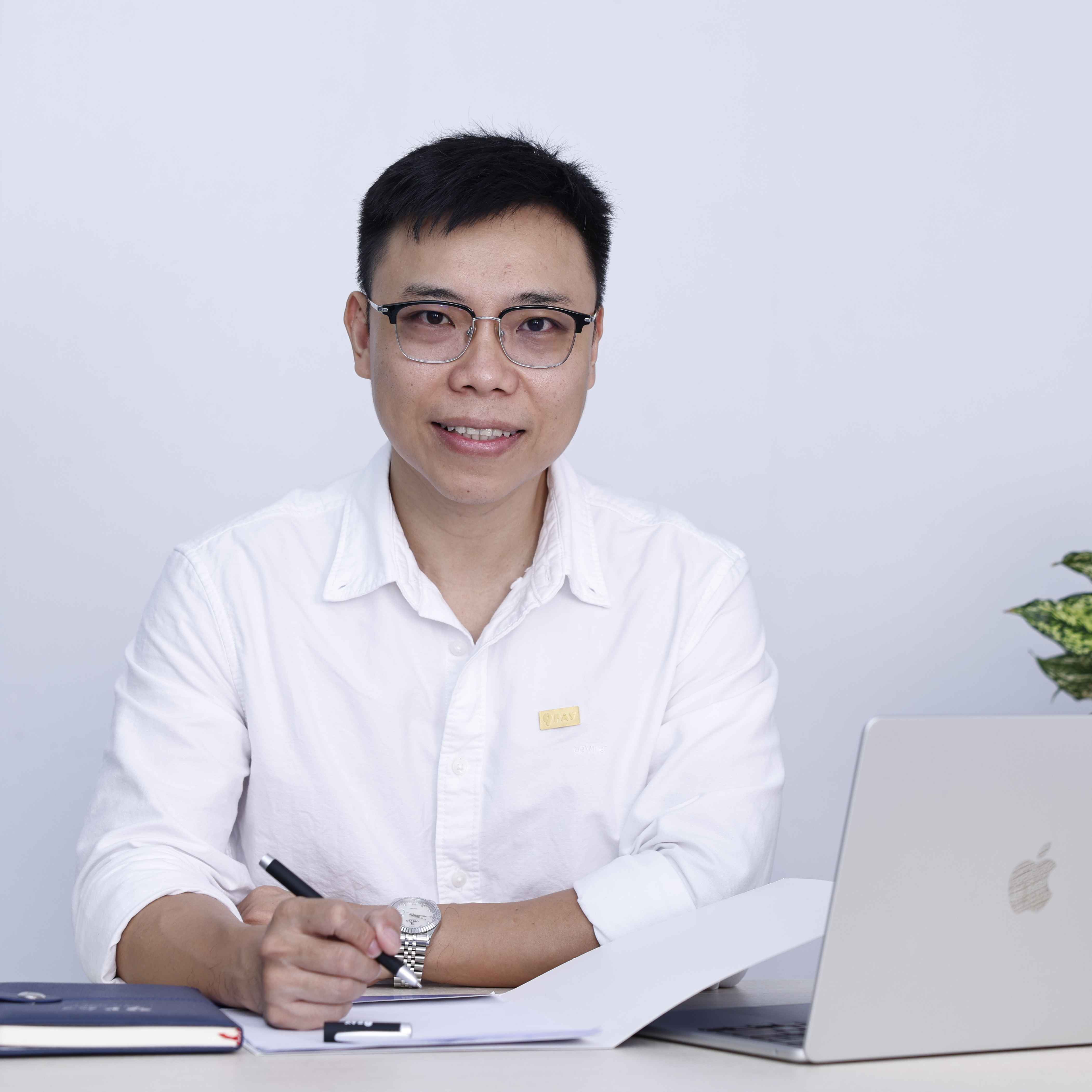 Lương Hải Việt