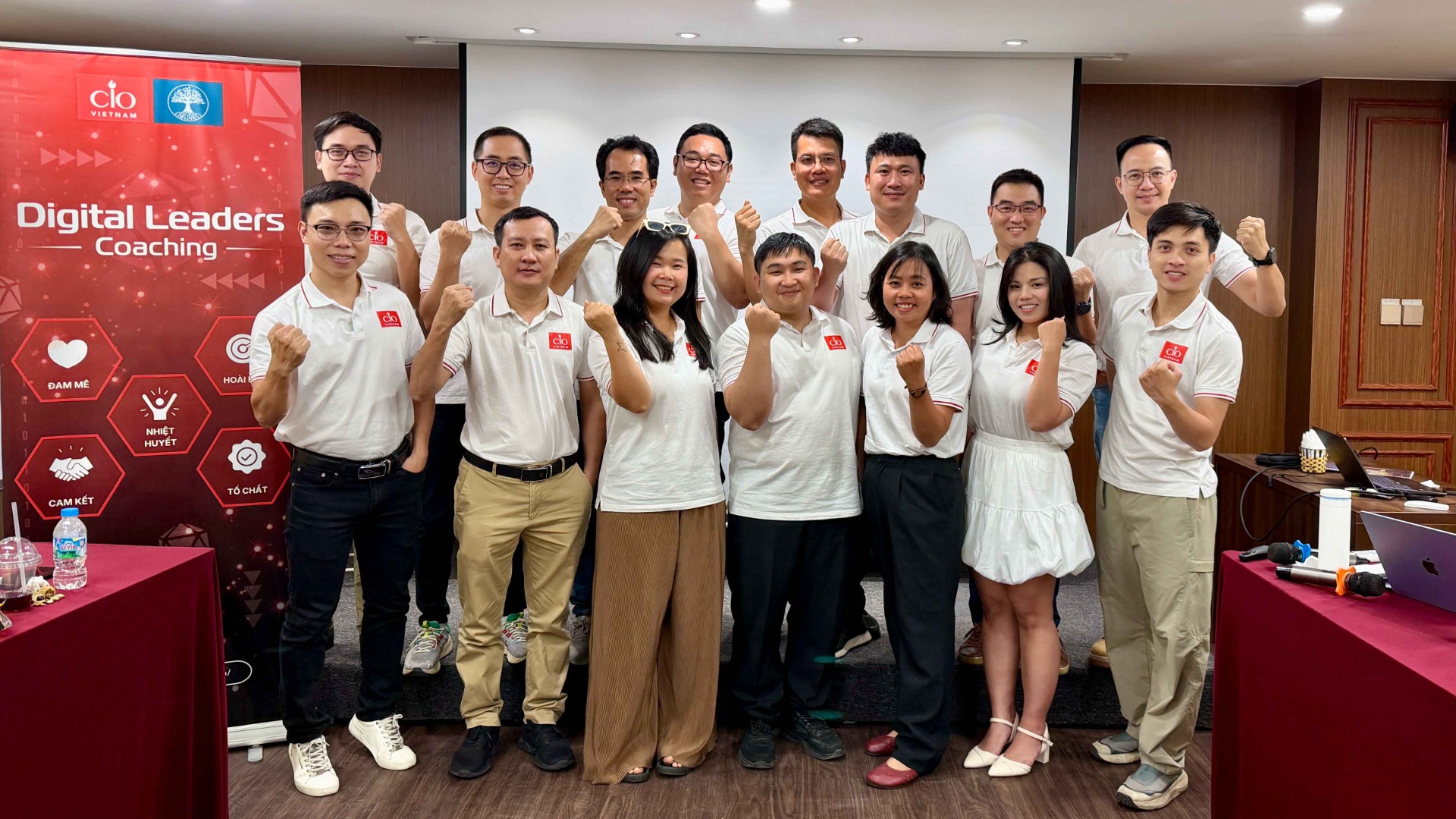 Ảnh tập thể · Mùa 10